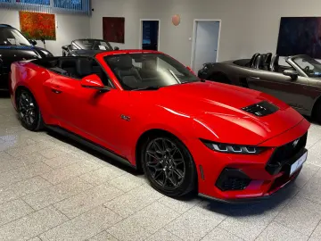 FORD Mustang Convertible 5.0 V8