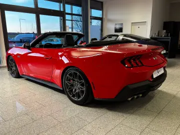 FORD Mustang Convertible 5.0 V8