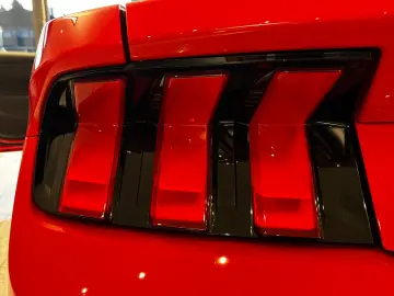 FORD Mustang Convertible 5.0 V8