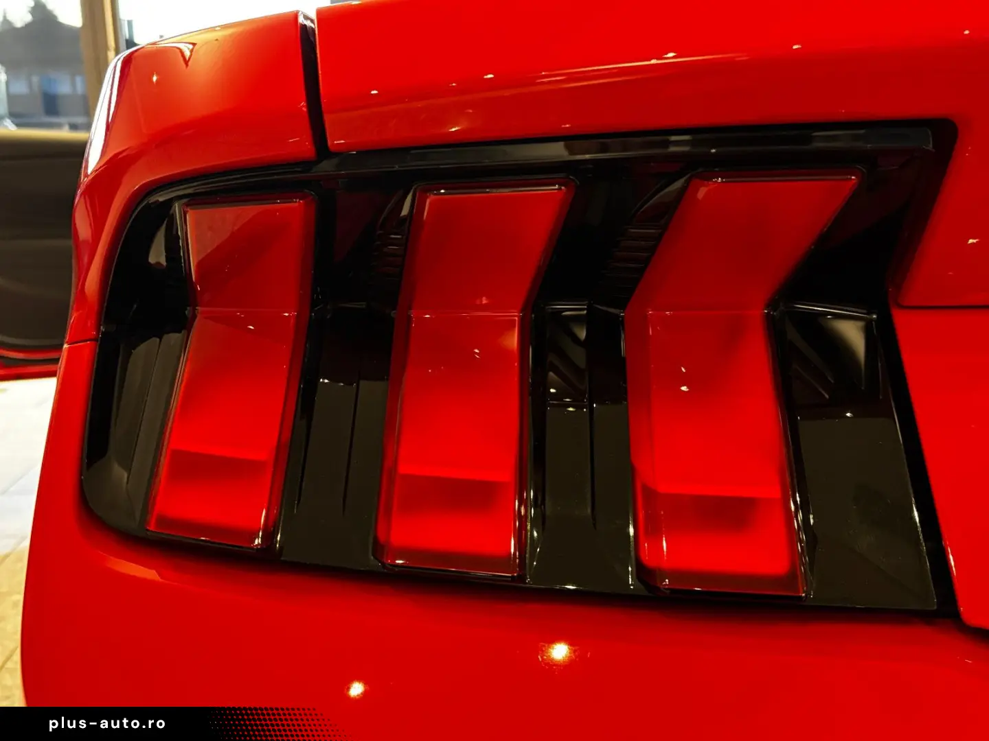 FORD Mustang Convertible 5.0 V8