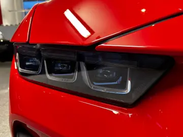 FORD Mustang Convertible 5.0 V8