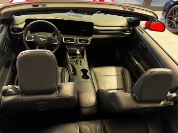 FORD Mustang Convertible 5.0 V8