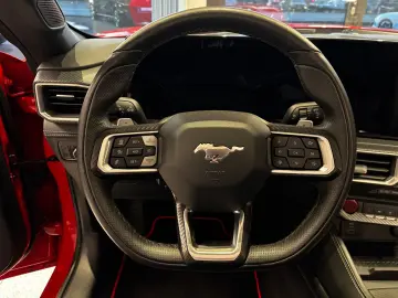 FORD Mustang Convertible 5.0 V8