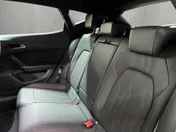 CUPRA Formentor VZ5 2.5 TSI 4Drive PANO LED MIRROR-LI