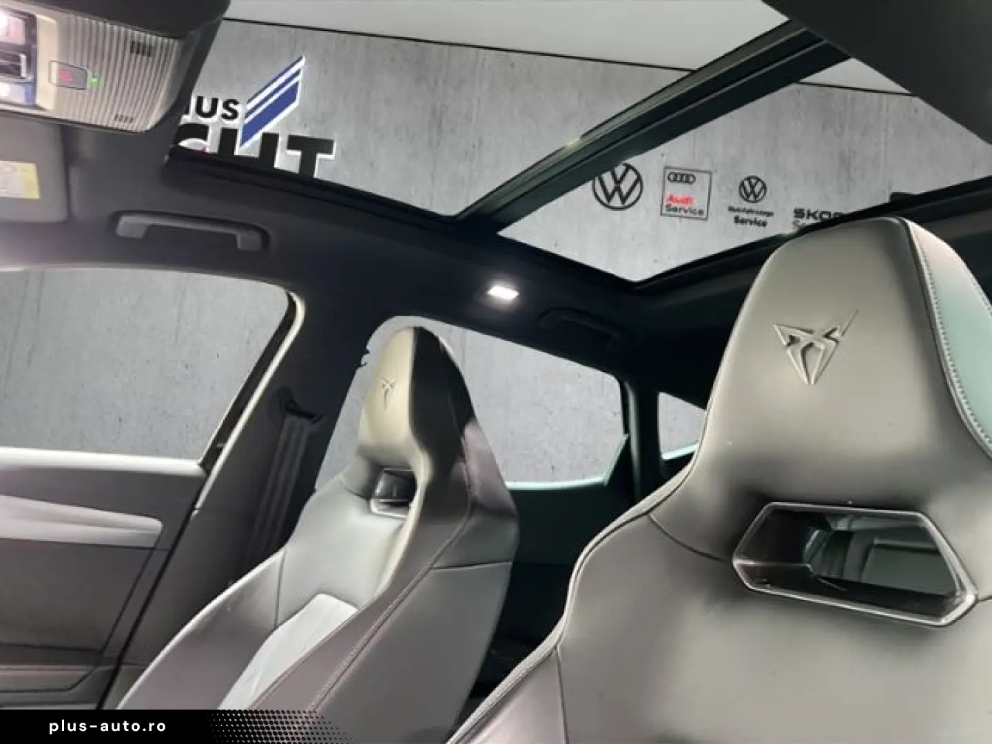 CUPRA Formentor VZ5 2.5 TSI 4Drive PANO LED MIRROR-LI