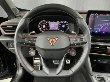 CUPRA Formentor VZ5 2.5 TSI 4Drive PANO LED MIRROR-LI