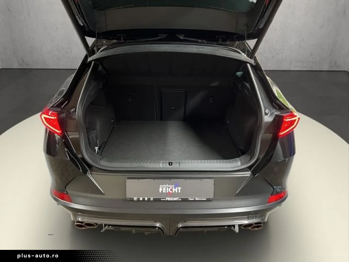 CUPRA Formentor VZ5 2.5 TSI 4Drive PANO LED MIRROR-LI