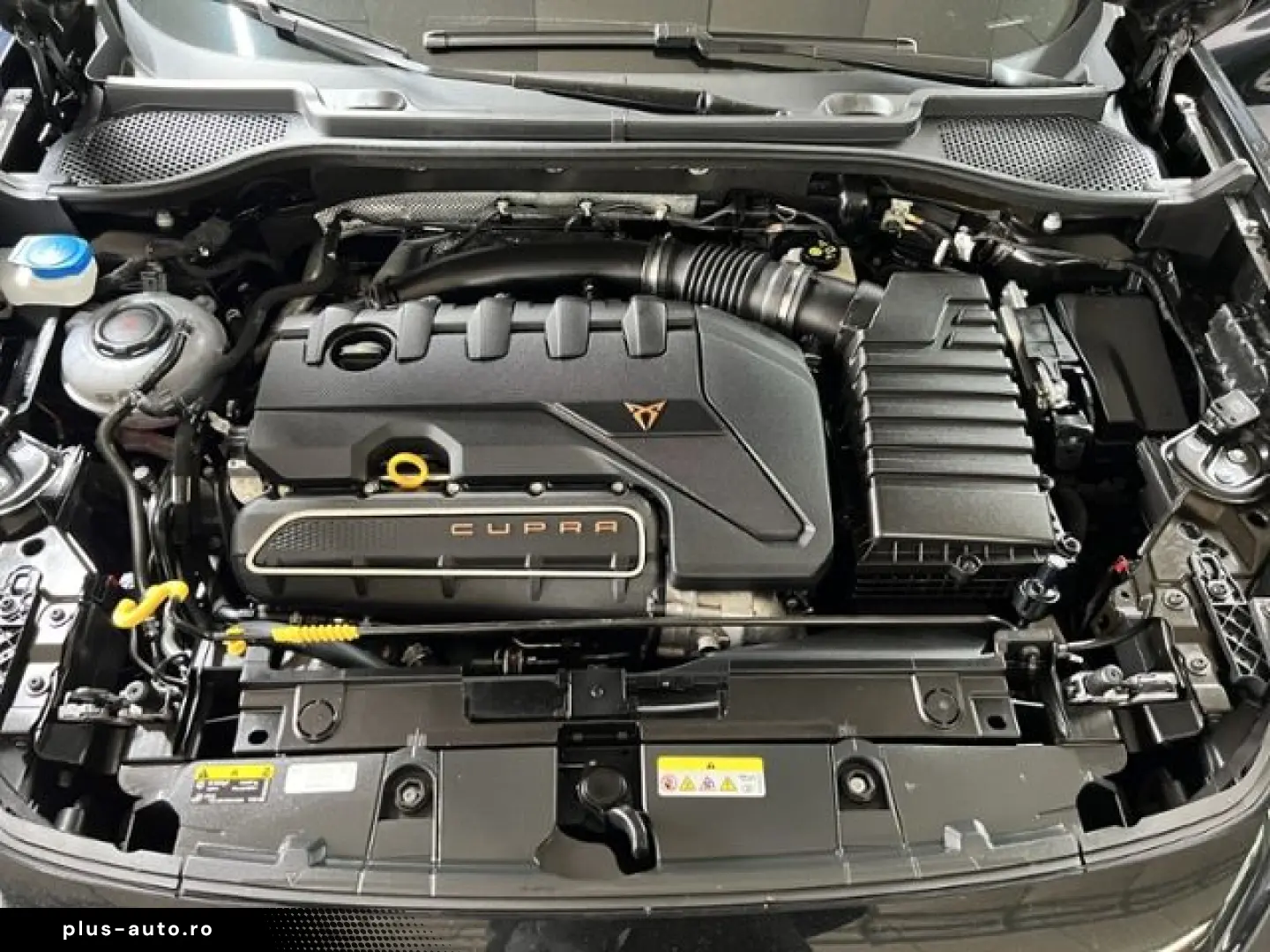 CUPRA Formentor VZ5 2.5 TSI 4Drive PANO LED MIRROR-LI