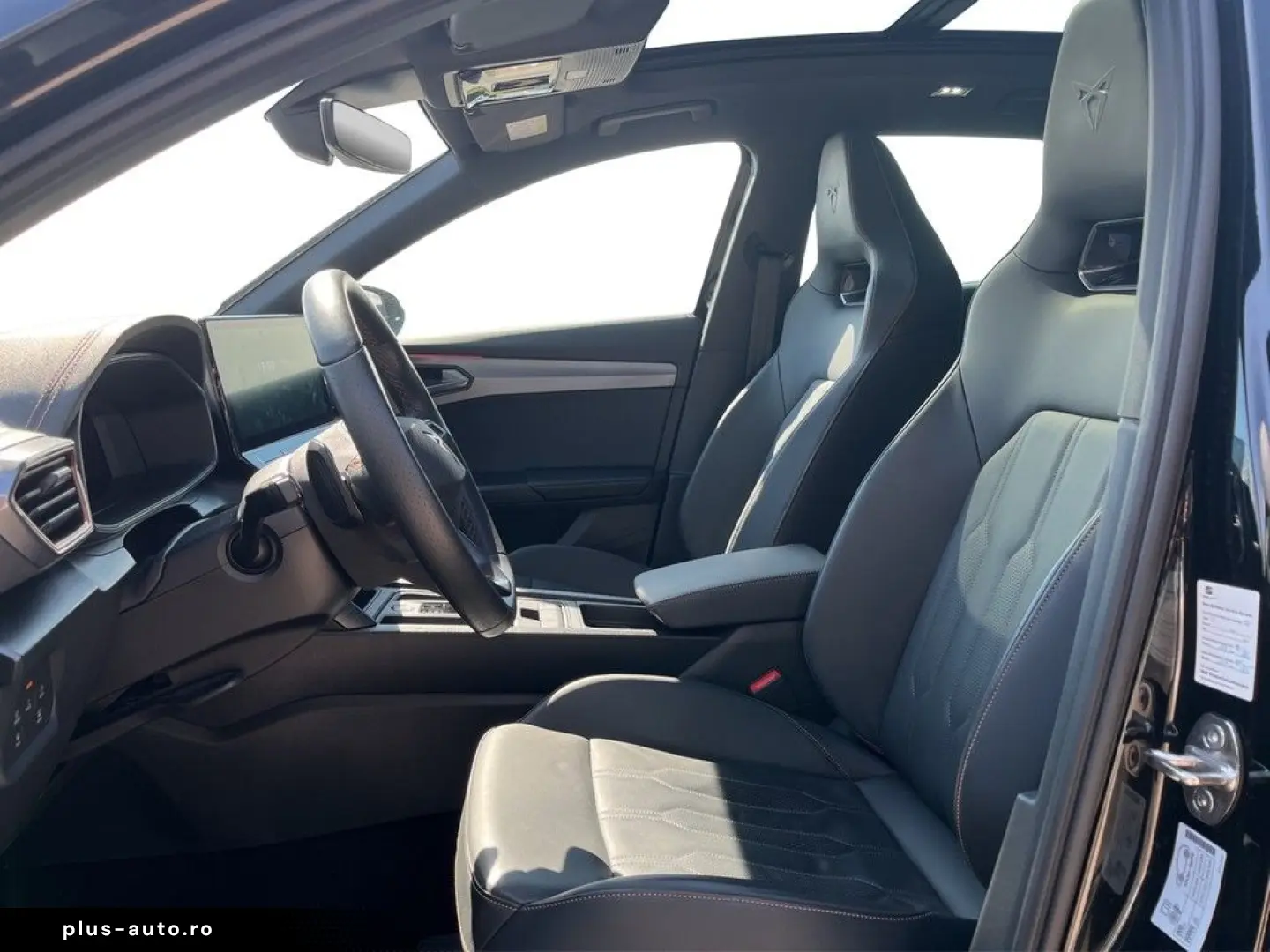 CUPRA Formentor 2.5 TSI DSG 4Drive VZ5 DCC PANO MATRIX