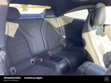 MERCEDES-BENZ CLE 200 Coupe AMG Night 20  PanoSD Abrisskante