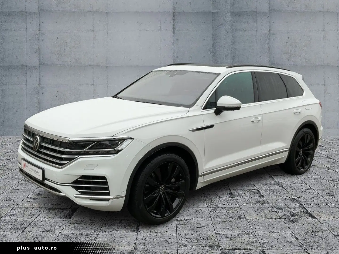 VW Touareg TSI eHYBRID MATRIX NAVI AIR AHK PANO HuD