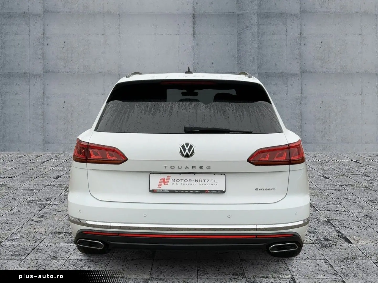 VW Touareg TSI eHYBRID MATRIX NAVI AIR AHK PANO HuD