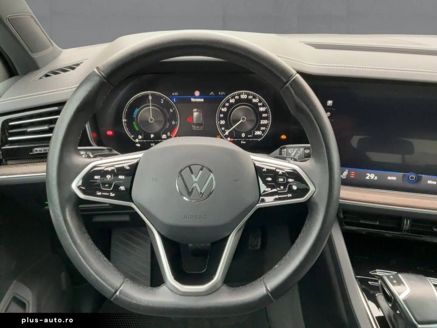 VW Touareg TSI eHYBRID MATRIX NAVI AIR AHK PANO HuD