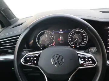 VW Touareg Elegance 4Motion eHybrid Klima Navi
