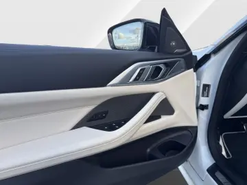 BMW M440i xDrive Cabrio LivePro CarPlay Head-Up Lase