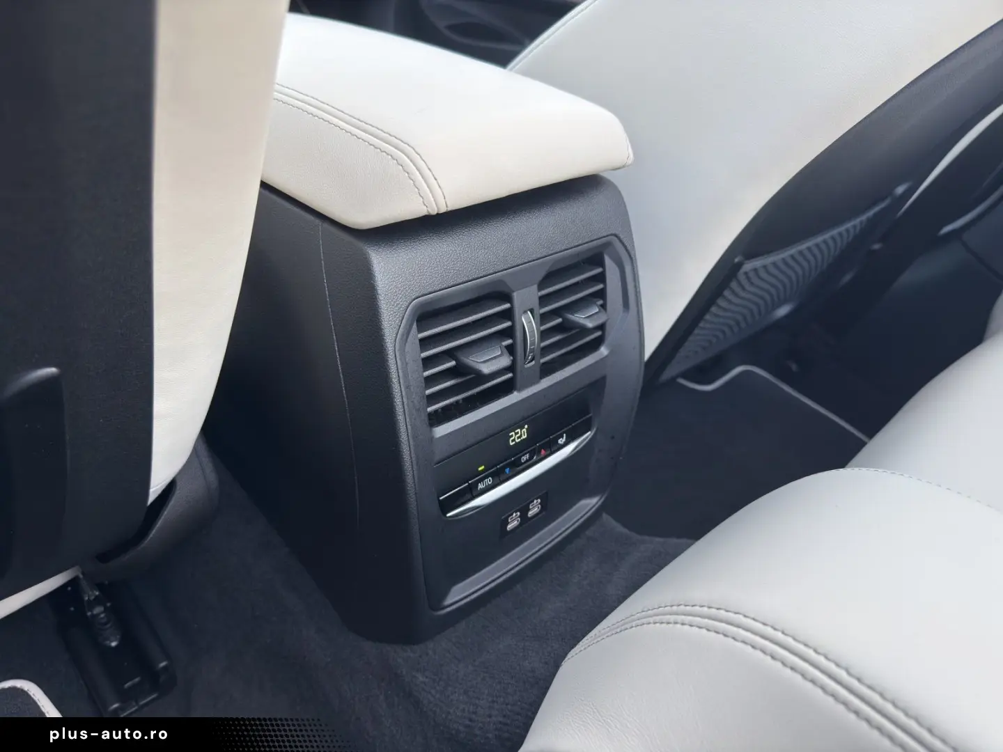 BMW M440i xDrive Cabrio LivePro CarPlay Head-Up Lase