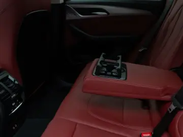 BMW X3 xD30e Laser 360  HUD DAB HiFi Komfort Sport