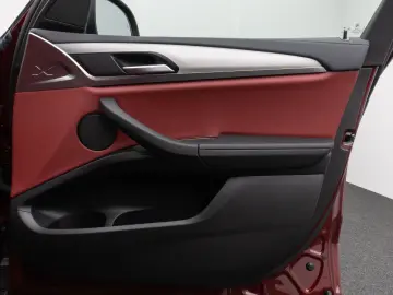 BMW X3 xD30e Laser 360  HUD DAB HiFi Komfort Sport