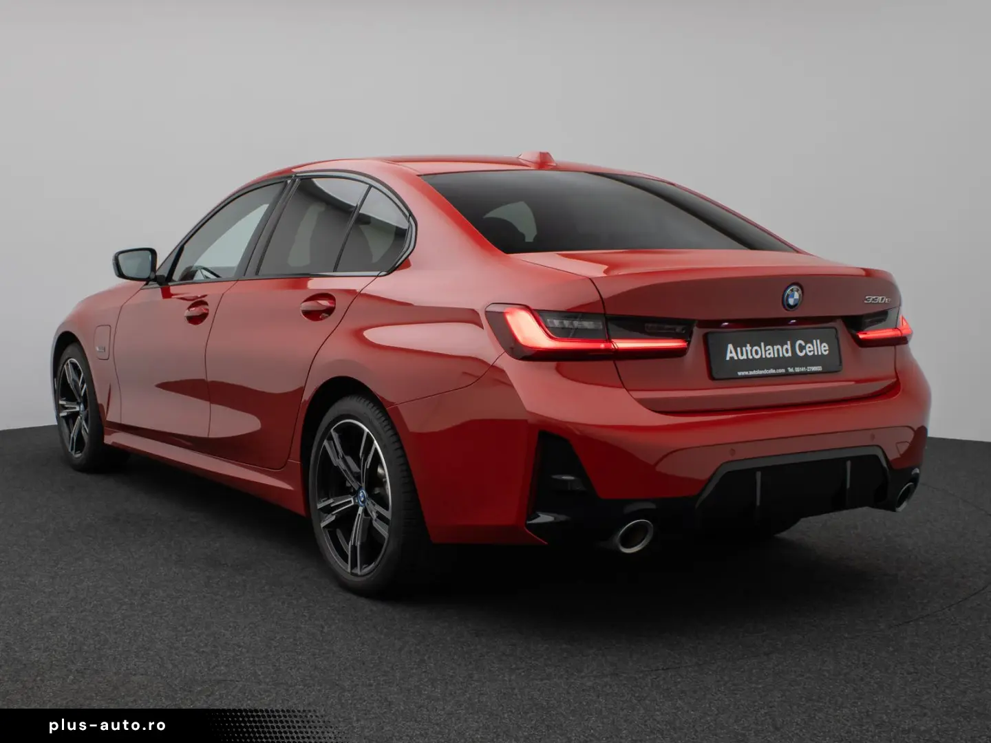 BMW 330e M Sport HUD DAB PDC Geschwindigkeitsreg