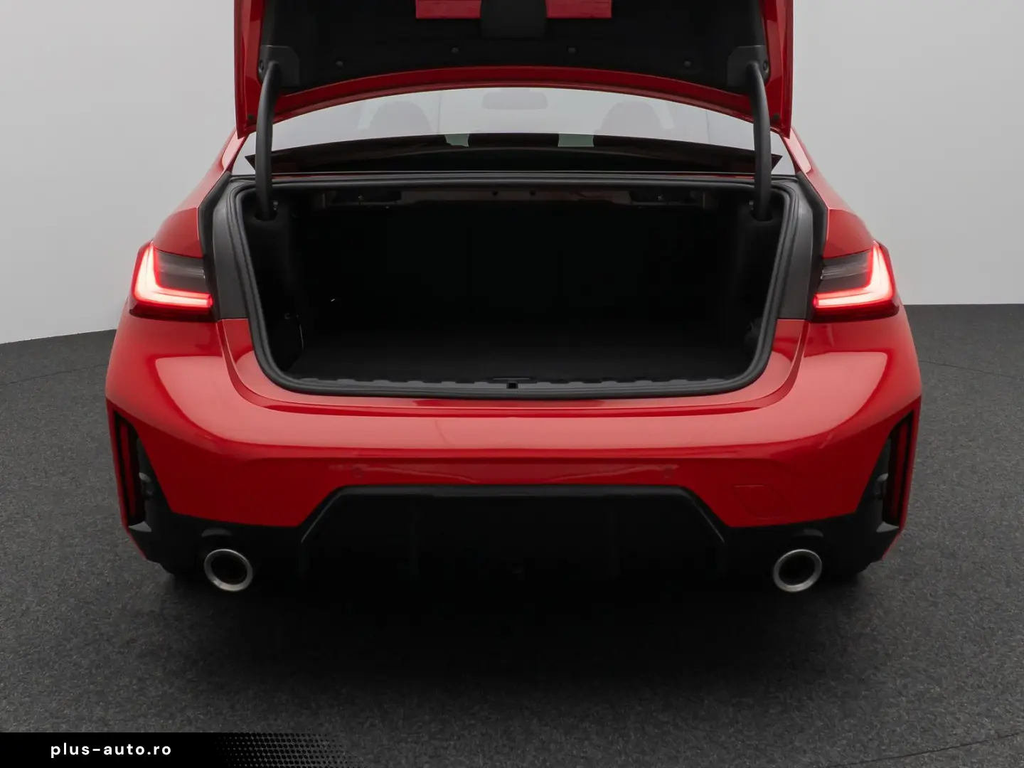 BMW 330e M Sport HUD DAB PDC Geschwindigkeitsreg