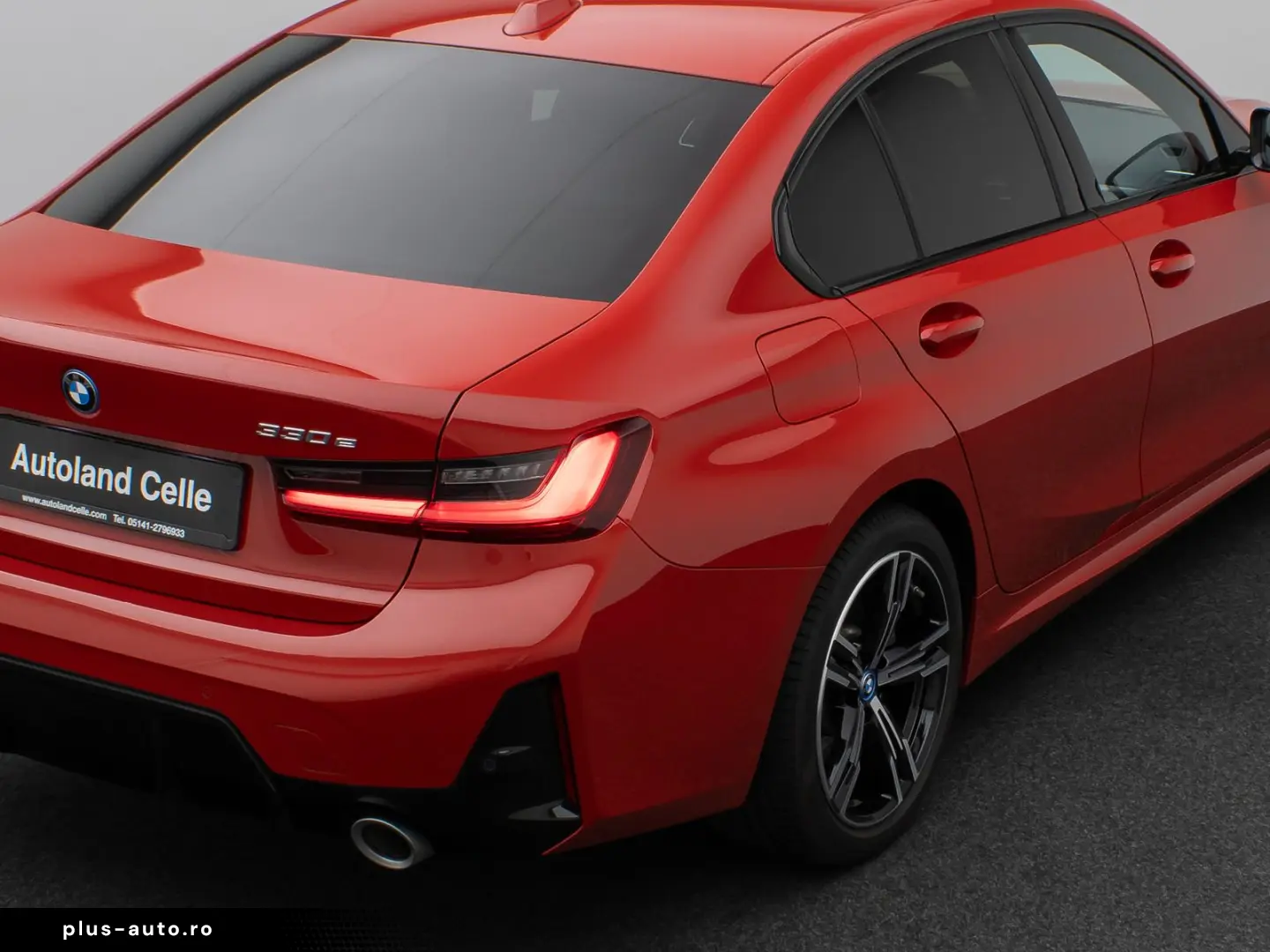 BMW 330e M Sport HUD DAB PDC Geschwindigkeitsreg