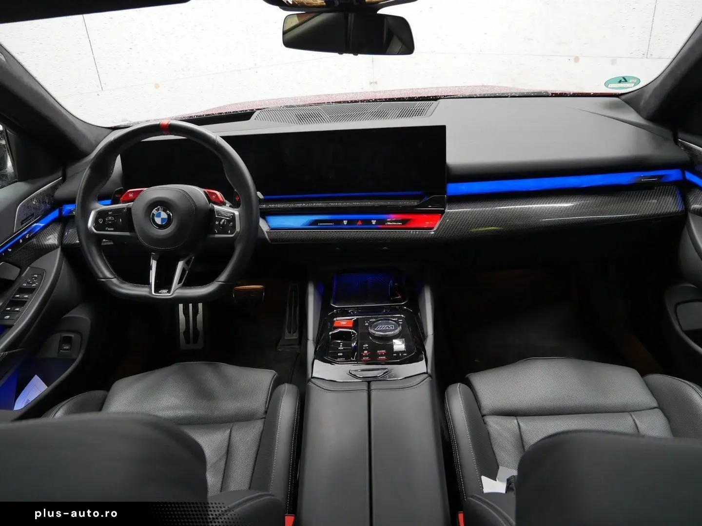 BMW M5 Touring PANO AHK B&W DA-Prof 360  0 5%