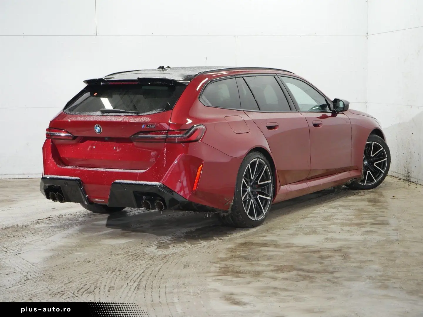 BMW M5 Touring PANO AHK B&W DA-Prof 360  0 5%