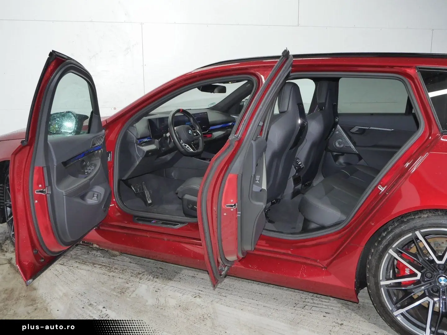 BMW M5 Touring PANO AHK B&W DA-Prof 360  0 5%