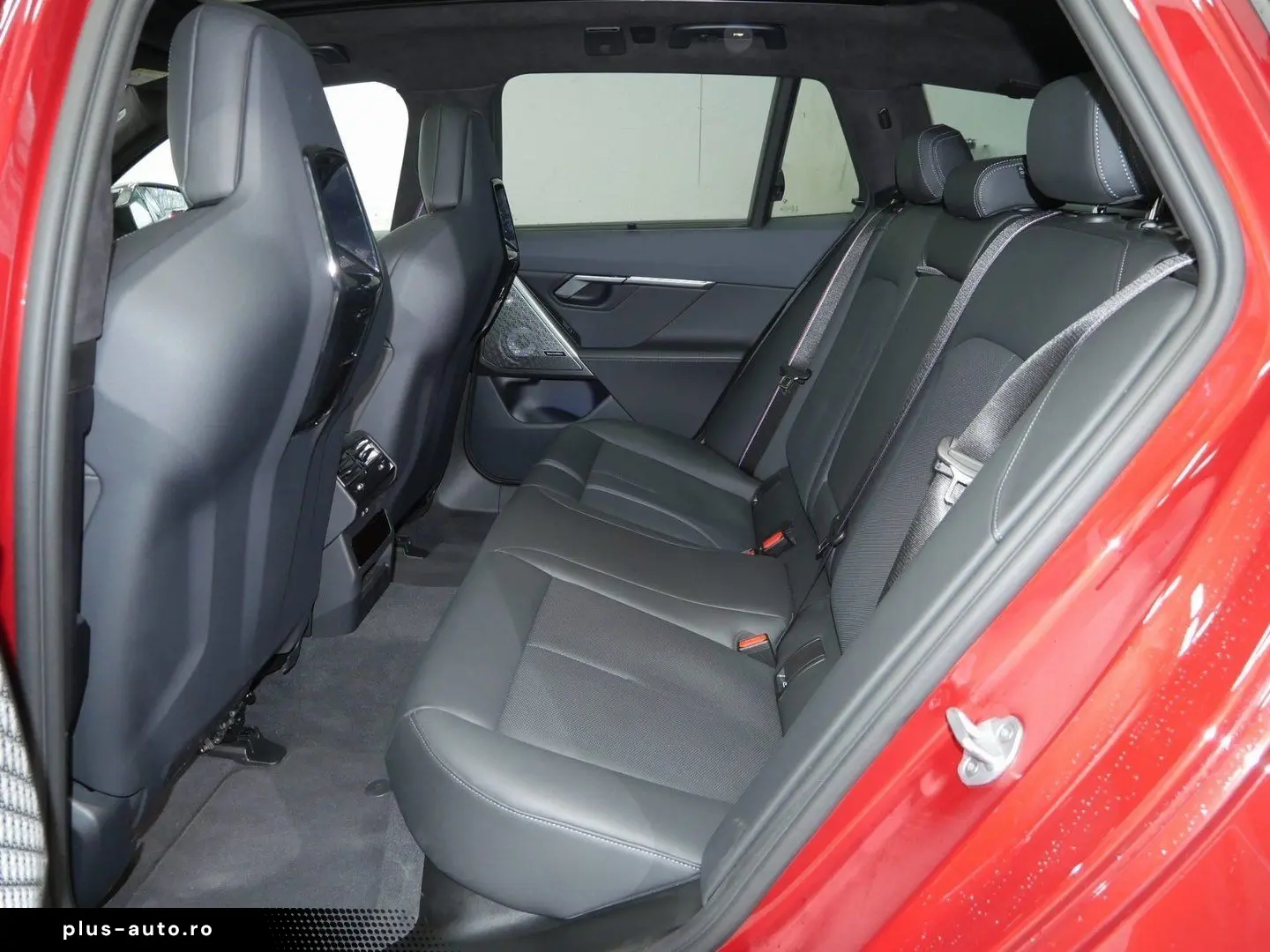 BMW M5 Touring PANO AHK B&W DA-Prof 360  0 5%