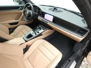 PORSCHE 992 Carrera S SportChrono BOSE KAM. PANO KEYLESS