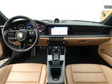 PORSCHE 992 Carrera S SportChrono BOSE KAM. PANO KEYLESS