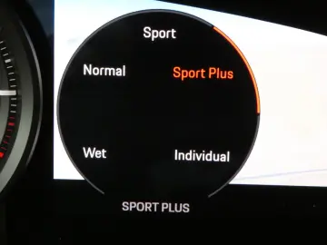 PORSCHE 992 Carrera S SportChrono BOSE KAM. PANO KEYLESS