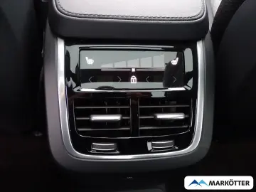VOLVO XC90 Plus Dark Recharge Plug-In Hybrid AWD 7-Sit