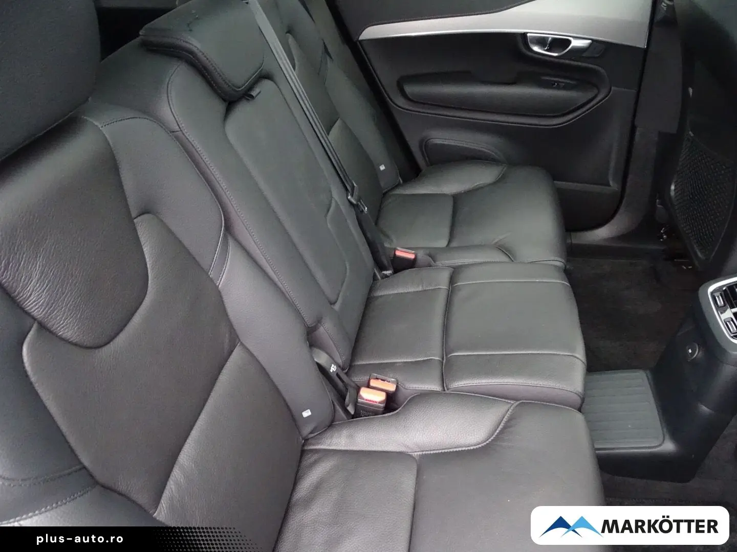 VOLVO XC90 Plus Dark Recharge Plug-In Hybrid AWD 7-Sit