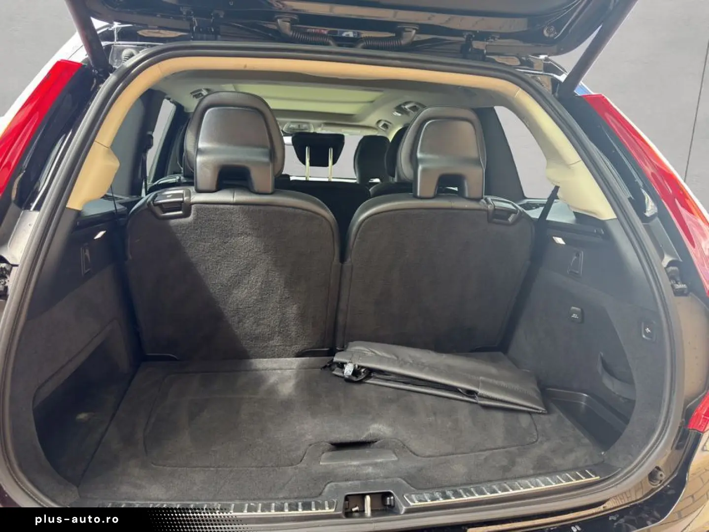 VOLVO XC90 B5 AWD Plus-Bright 7S Glasd Standh 360  AHK