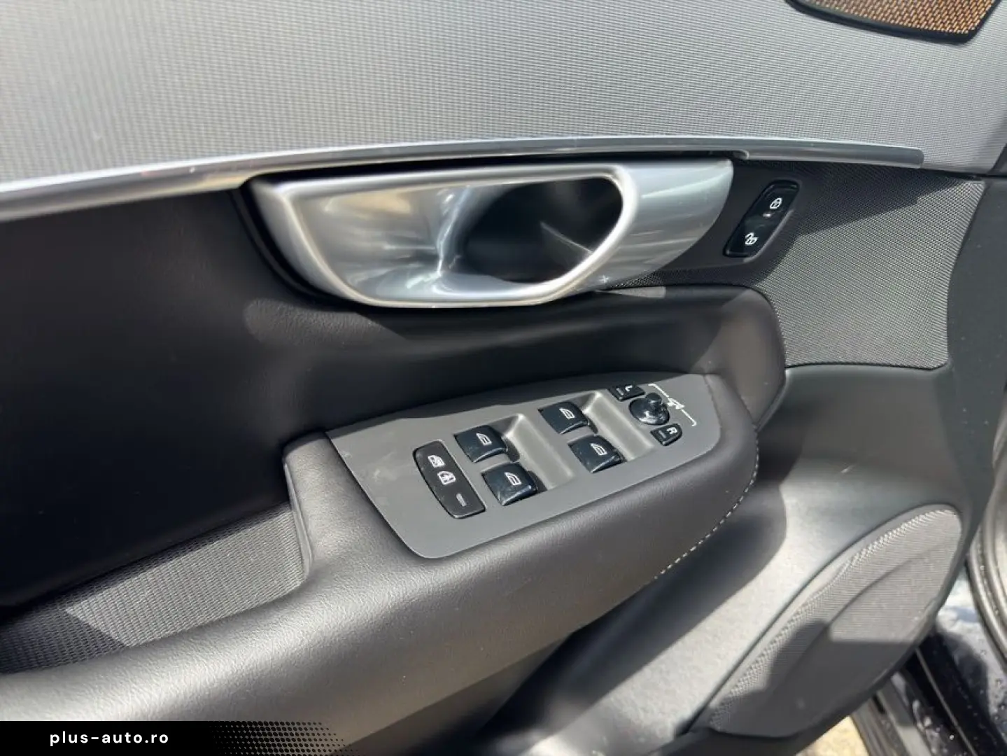 VOLVO XC90 B5 AWD Plus-Bright 7S Glasd Standh 360  AHK