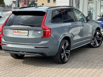 VOLVO XC90 T8 Dark 22-Zoll Sitzlüftung StandHZ H&K