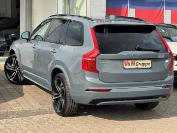 VOLVO XC90 T8 Dark 22-Zoll Sitzlüftung StandHZ H&K