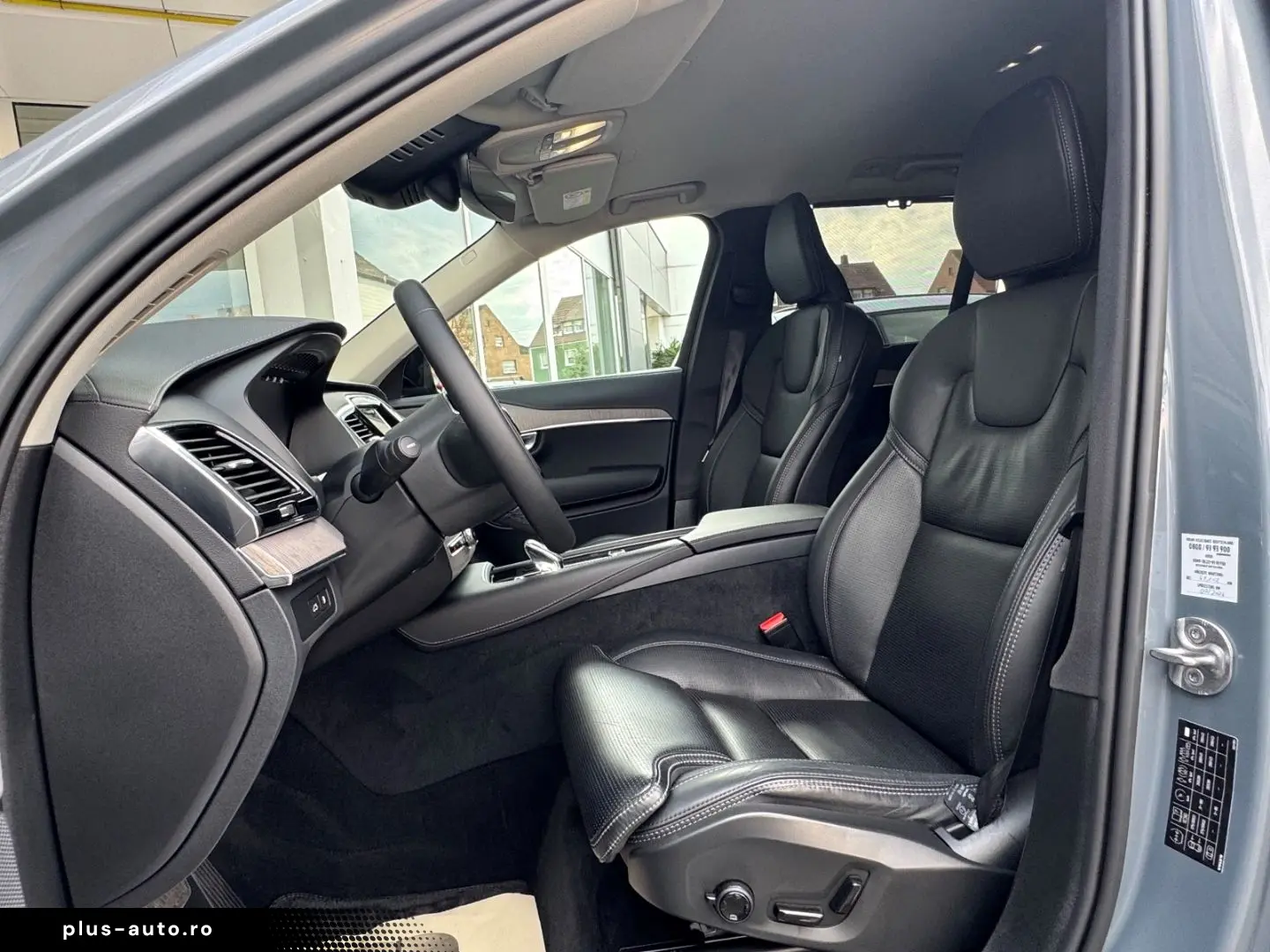 VOLVO XC90 T8 Dark 22-Zoll Sitzlüftung StandHZ H&K