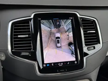 VOLVO XC90 T8 Dark 22-Zoll Sitzlüftung StandHZ H&K