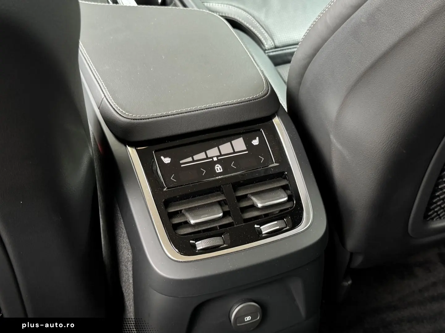 VOLVO XC90 T8 Dark 22-Zoll Sitzlüftung StandHZ H&K