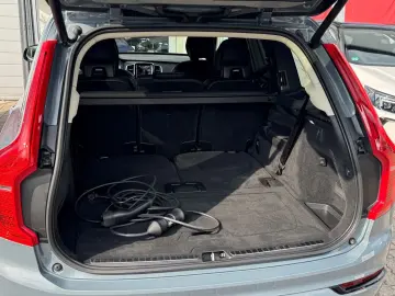 VOLVO XC90 T8 Dark 22-Zoll Sitzlüftung StandHZ H&K