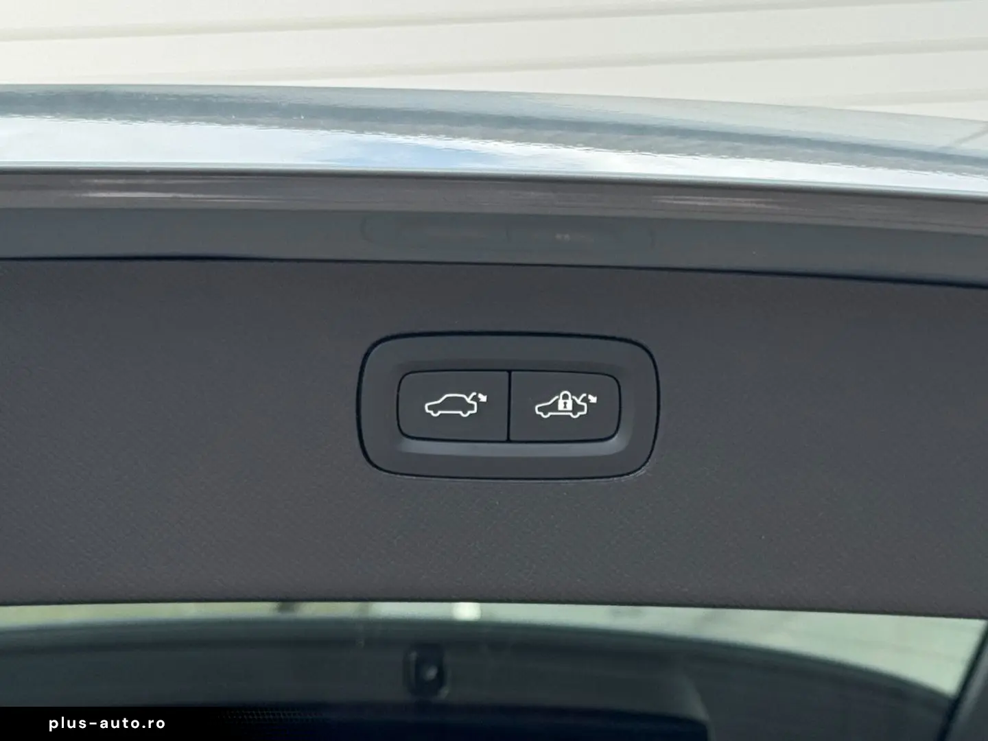 VOLVO XC90 T8 Dark 22-Zoll Sitzlüftung StandHZ H&K