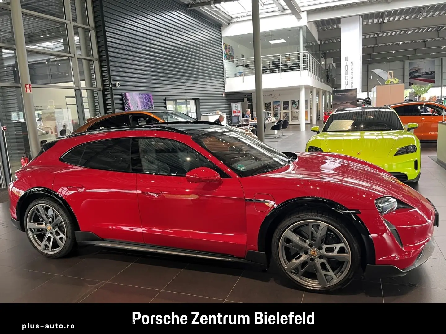 PORSCHE Taycan Turbo S Cross Turismo Karminrot BOSE LED