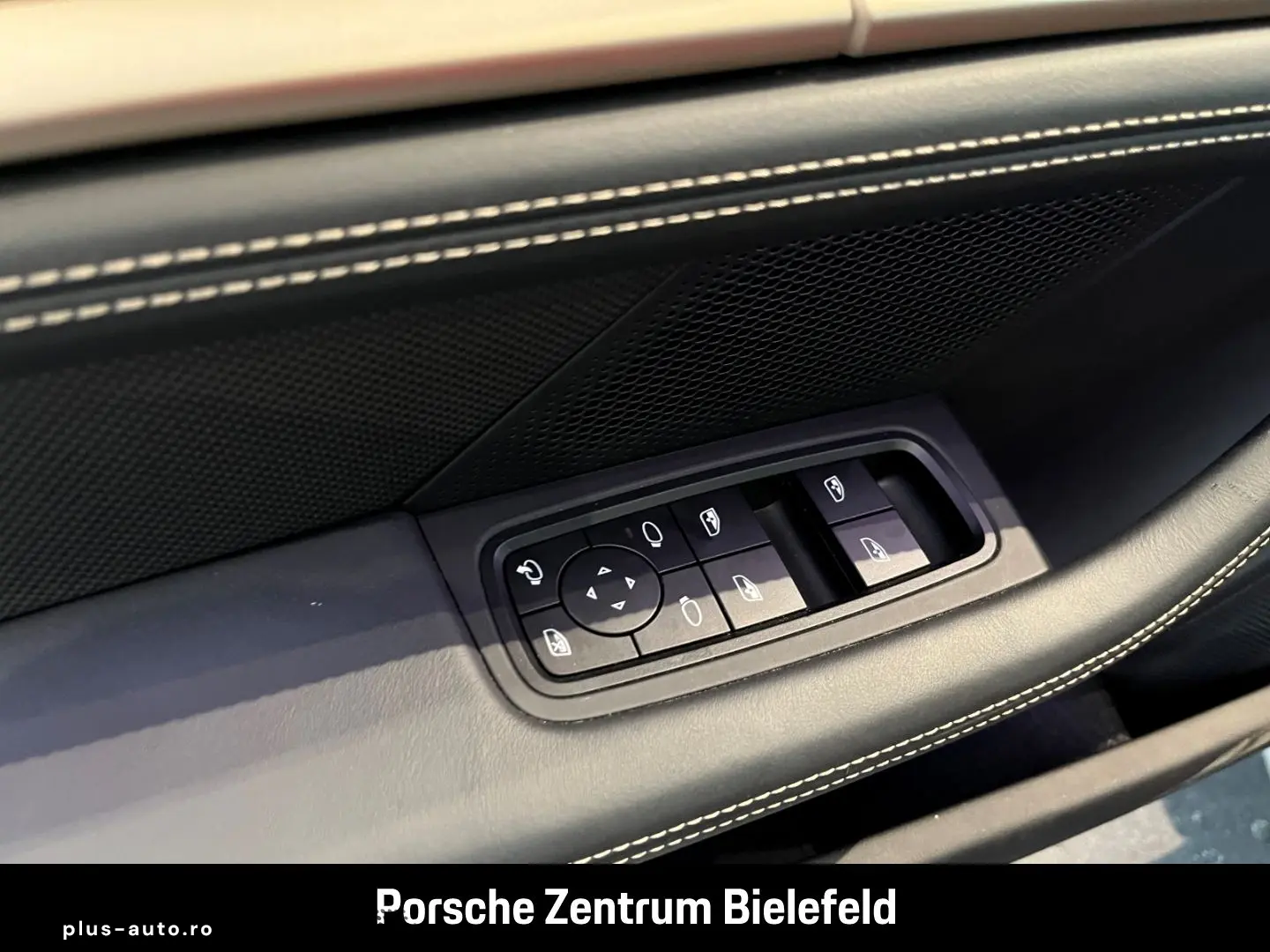 PORSCHE Taycan Turbo S Cross Turismo Karminrot BOSE LED