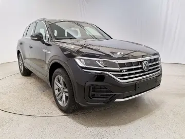 VW Touareg 3.0 V6 TDI R-Line 4Motion LED Navi AHK A