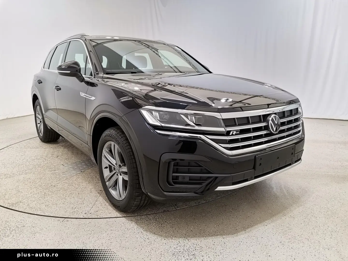 VW Touareg 3.0 V6 TDI R-Line 4Motion LED Navi AHK A