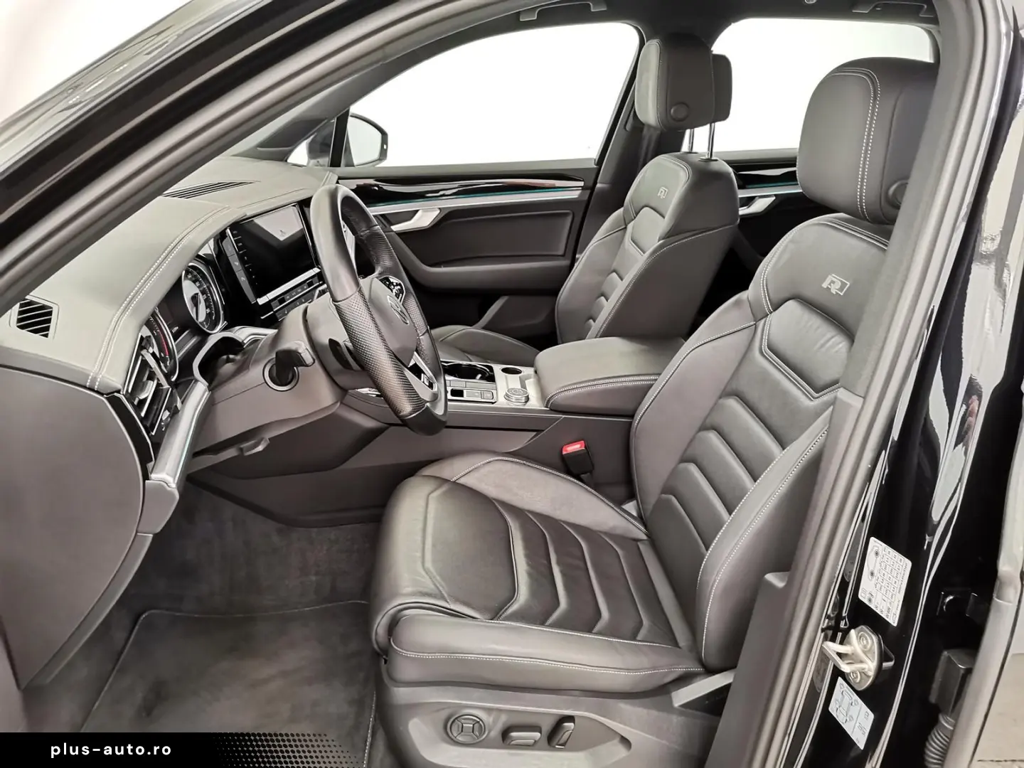 VW Touareg 3.0 V6 TDI R-Line 4Motion LED Navi AHK A