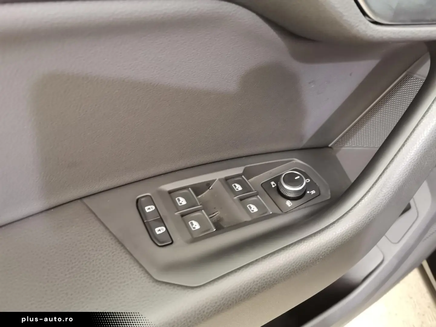 VW Touareg 3.0 V6 TDI R-Line 4Motion LED Navi AHK A