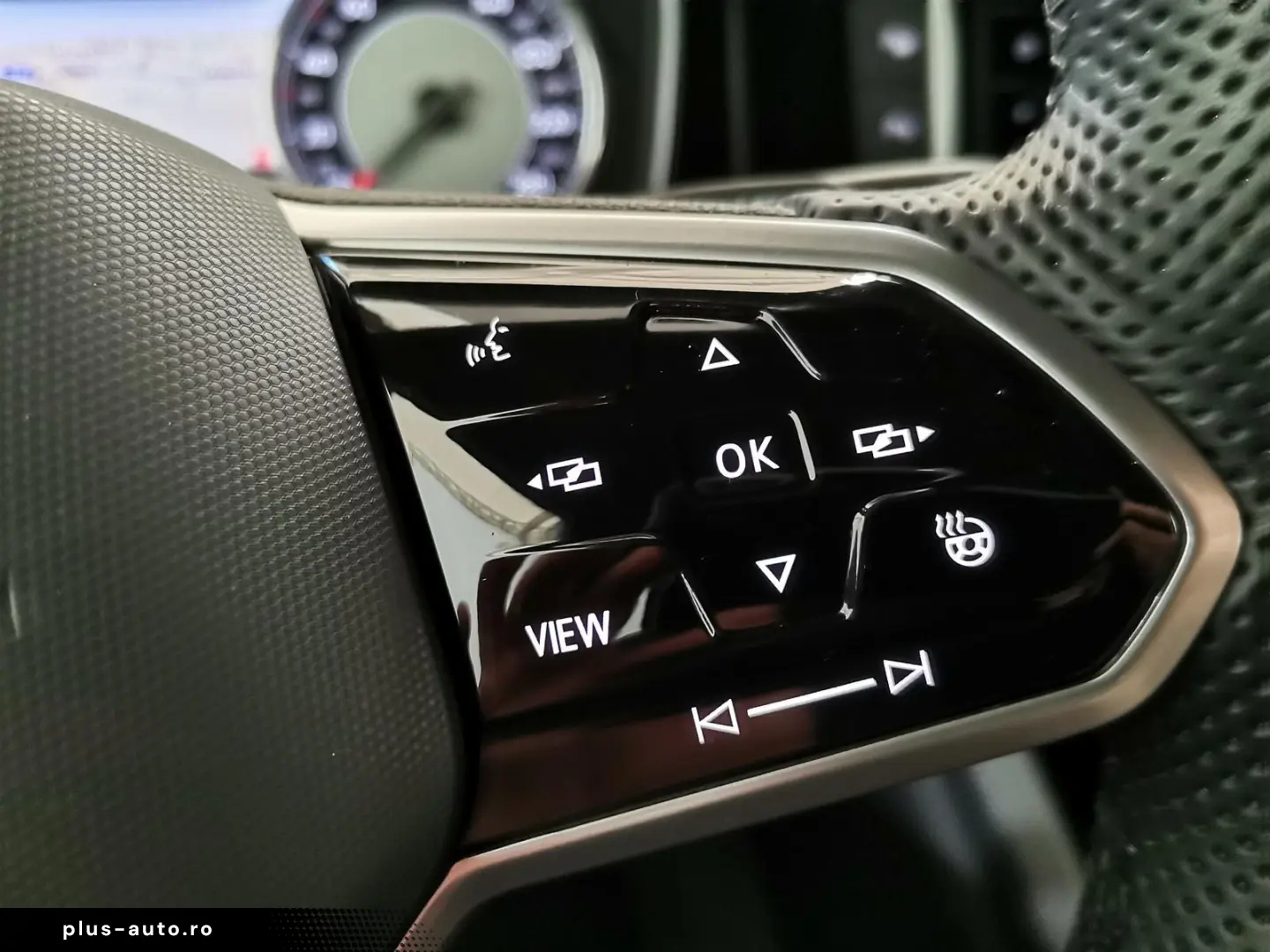 VW Touareg 3.0 V6 TDI R-Line 4Motion LED Navi AHK A